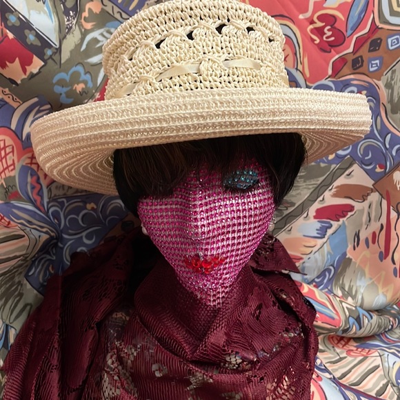 Straw hat - Picture 1 of 4